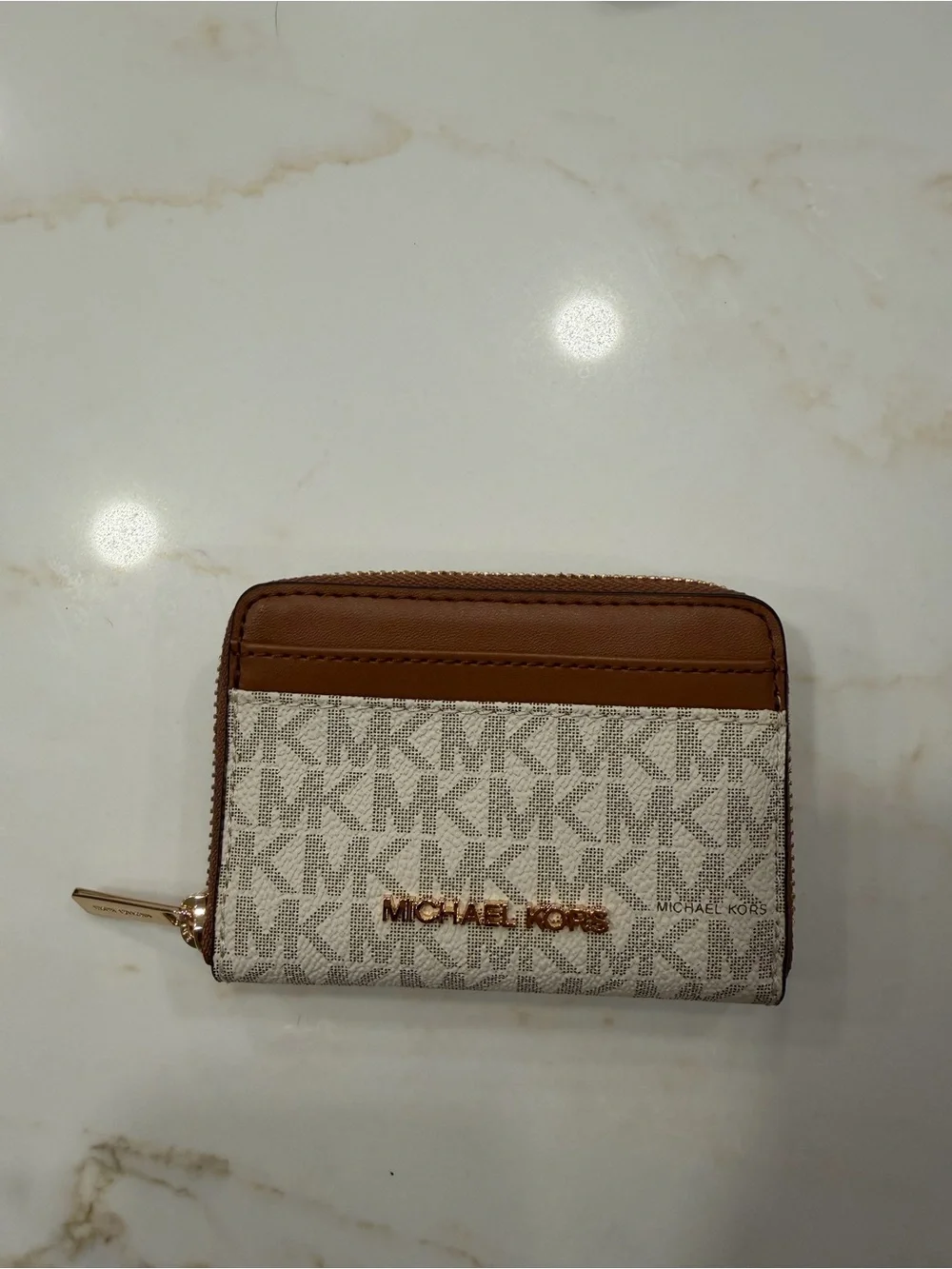 Jet Set Travel Medium Logo Zip-Around Card Case